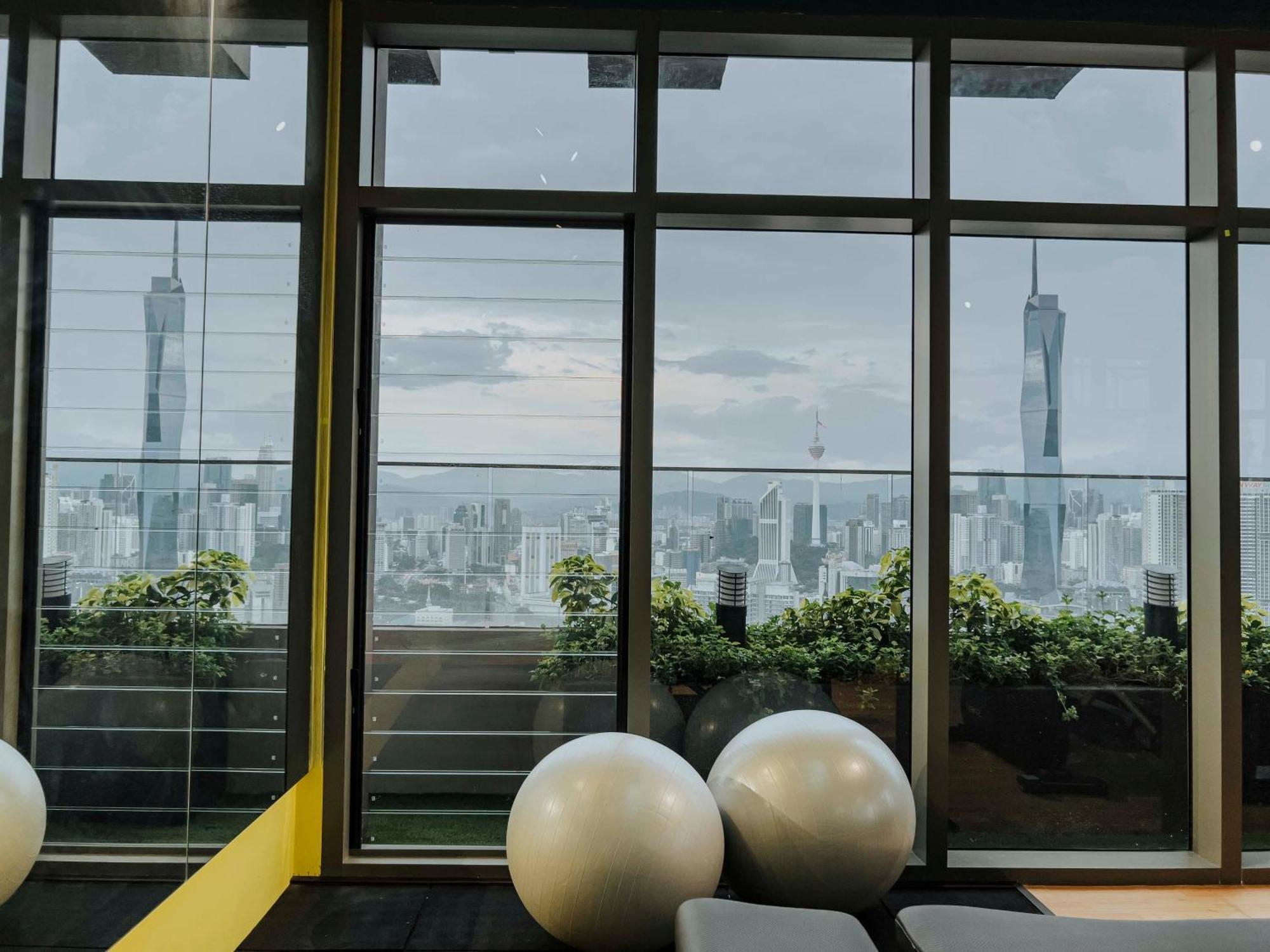 Sky Pool Suites Kl Sentral - Riveria City Kuala Lumpur Dış mekan fotoğraf