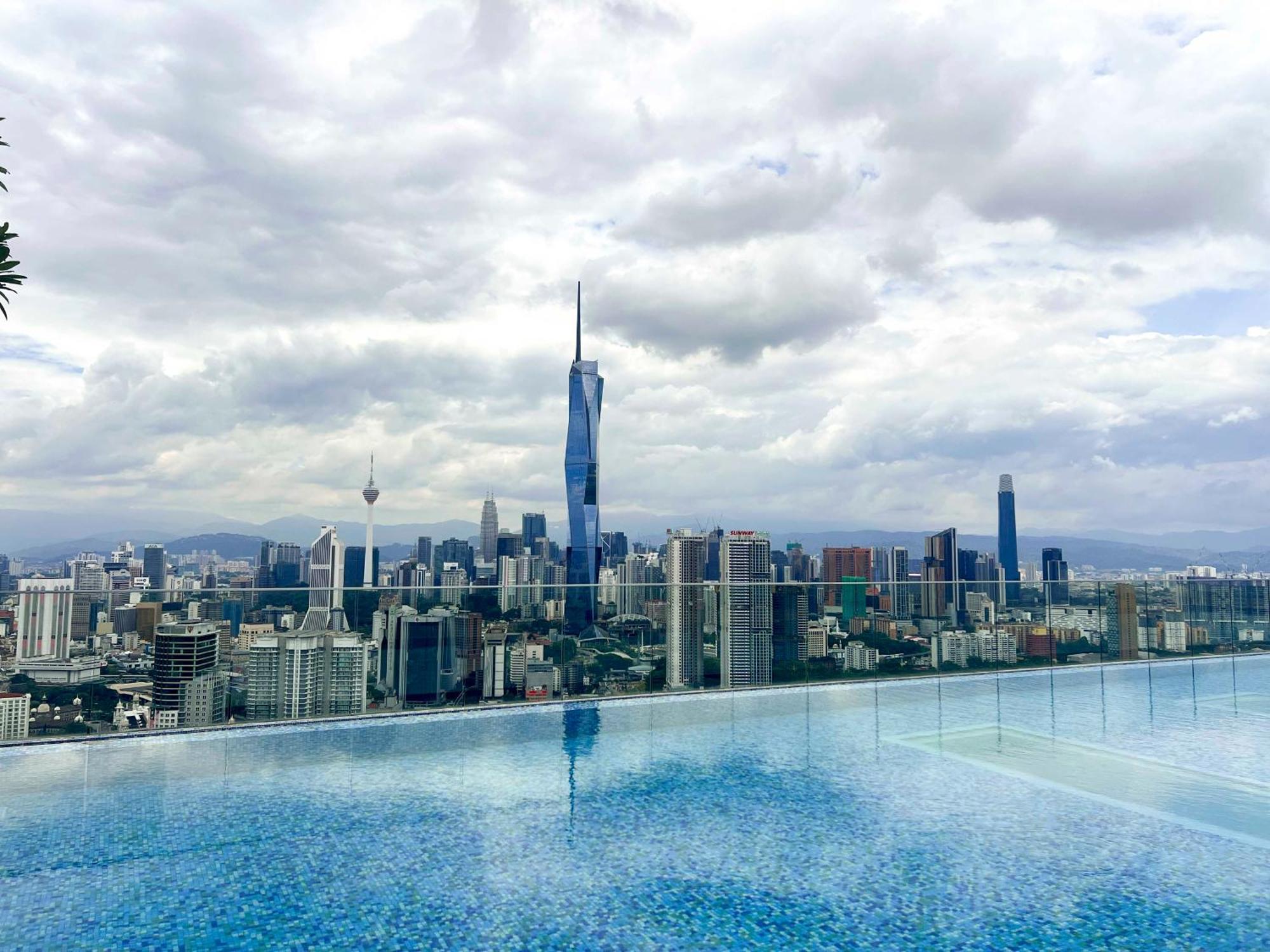 Sky Pool Suites Kl Sentral - Riveria City Kuala Lumpur Dış mekan fotoğraf