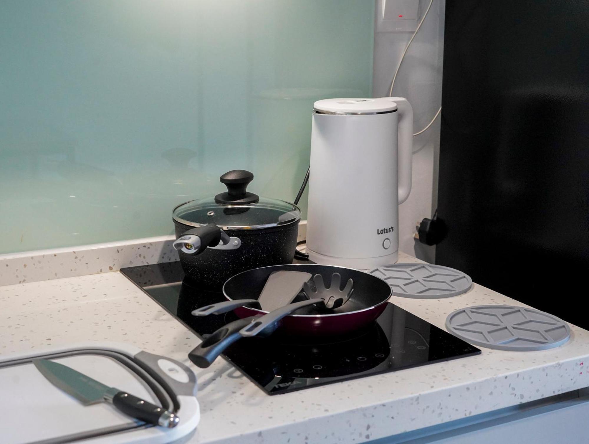 Sky Pool Suites Kl Sentral - Riveria City Kuala Lumpur Dış mekan fotoğraf